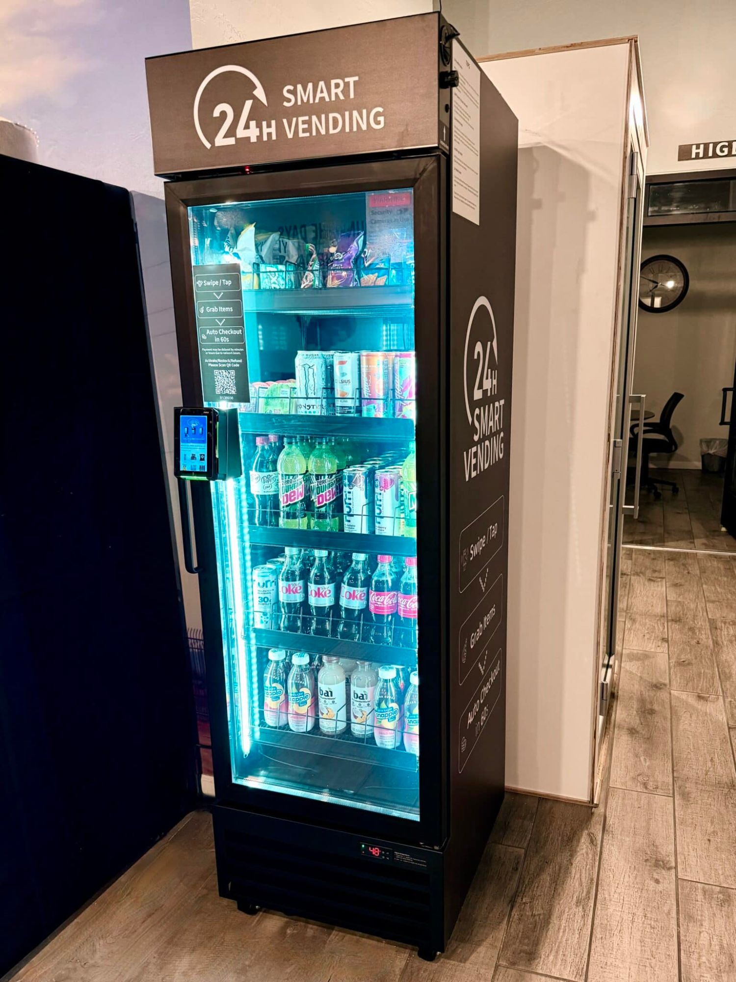 N-Stock 24H Smart Vending Machine